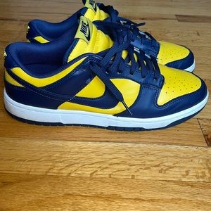 Yellow and blue dunks